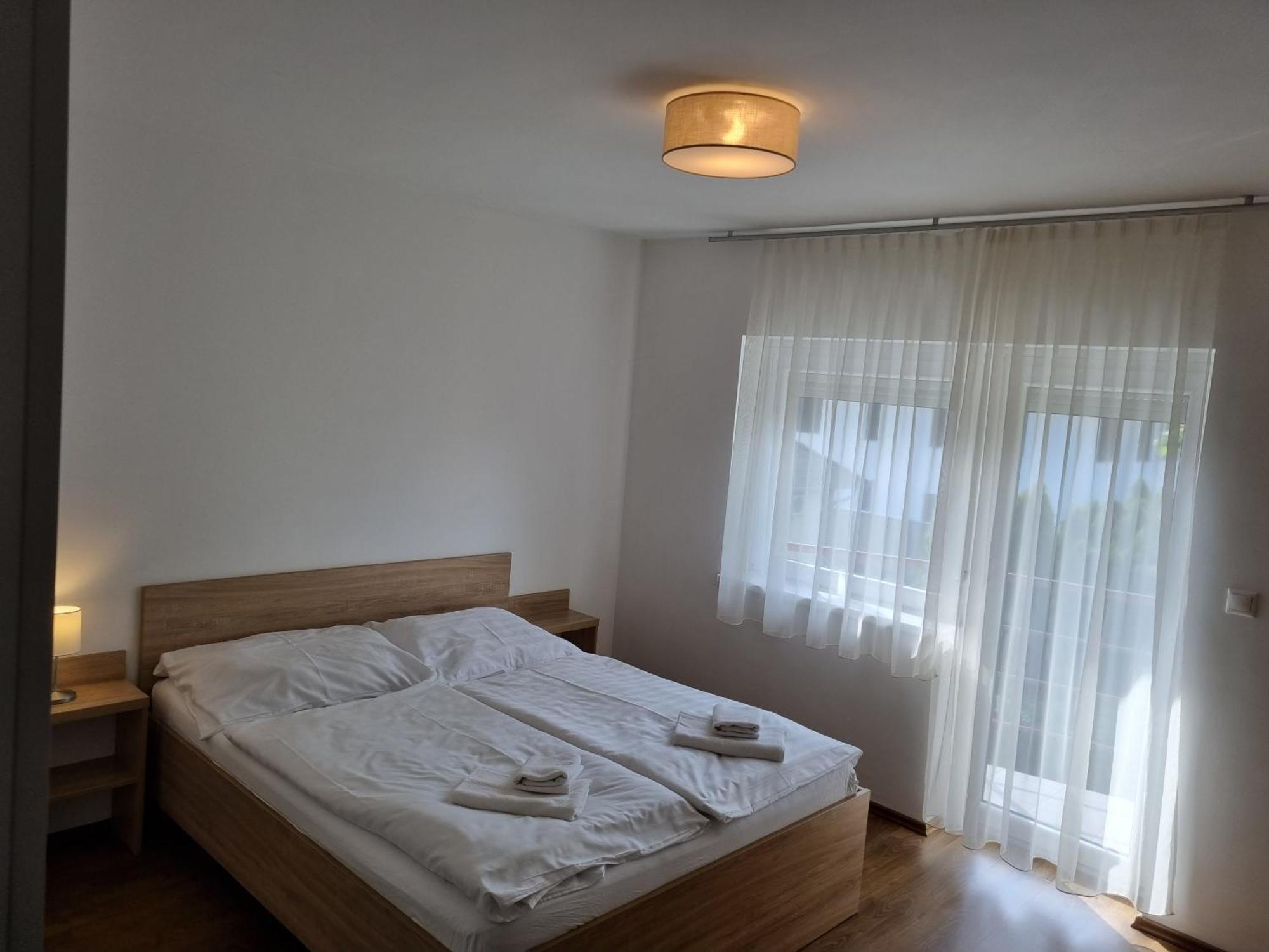 Adam Apartmanhaz Шиофок Номер фото